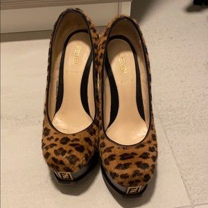 Fendi pumps leopard print size 35.5/5.5